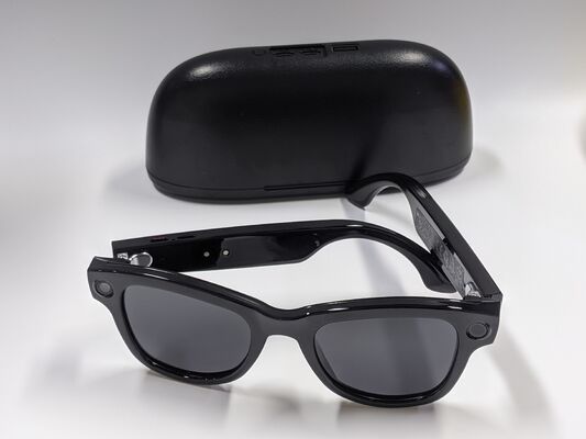 Un buen precio. Gafas inteligentes de inteligencia artificial con reconocimiento de gestos y monitor de alta resolución con doble pantalla M02 en línea